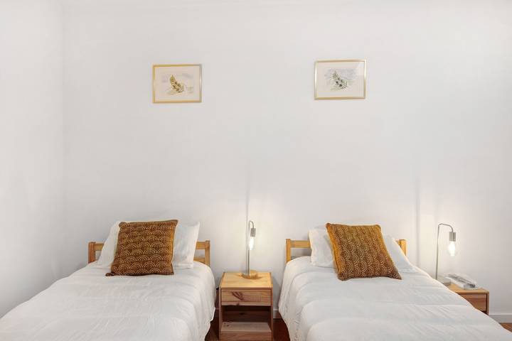 Quarto 'Quarto 5 Piso Superior - Quinta Df' com vista para a montanha, Wi-Fi e ar condicionado in Eiras, Distrito de Coimbra