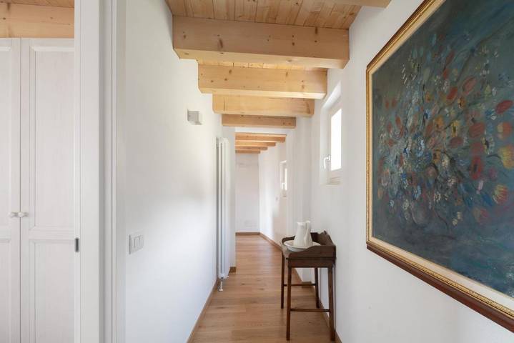 Location de vacances pour 3 personnes, avec vue ainsi que terrasse et jardin à Follina - 2