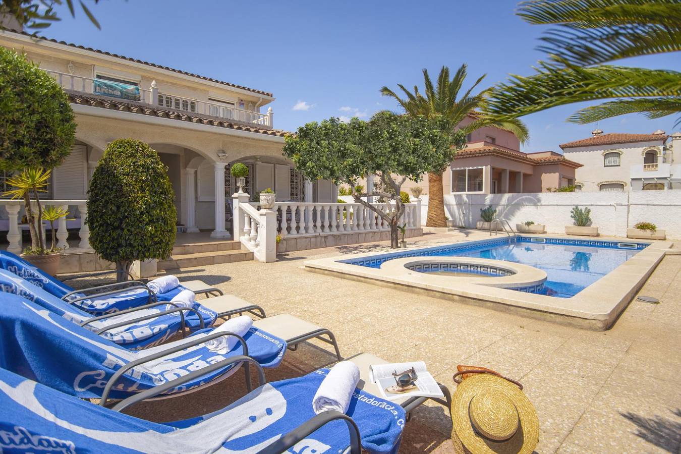 Holiday home for 12 people with garden in Mont-roig del Camp, Costa Dorada