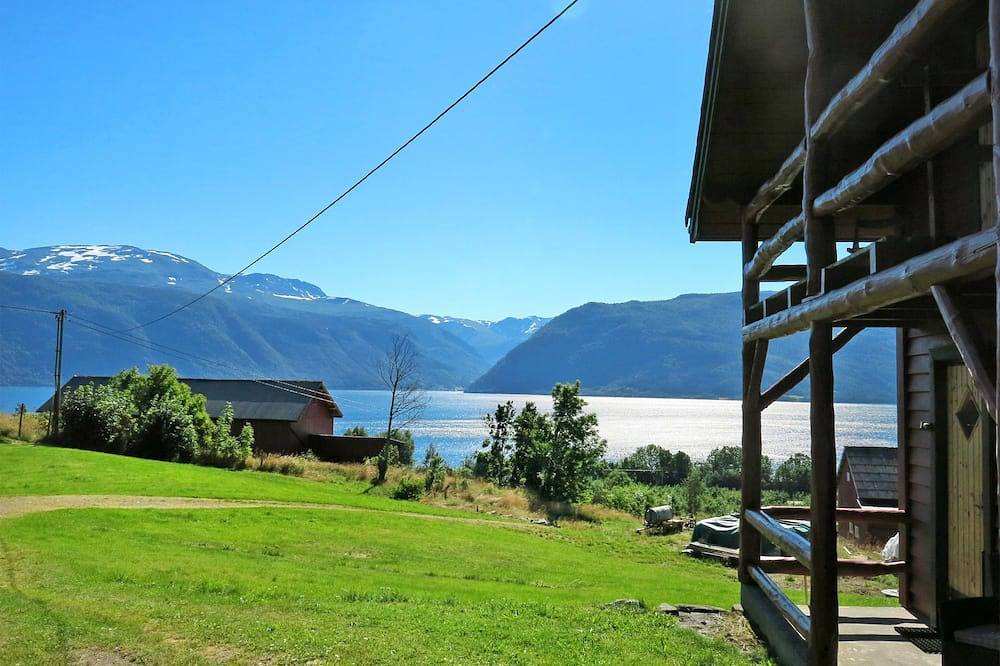 Målsnes in Sognefjord