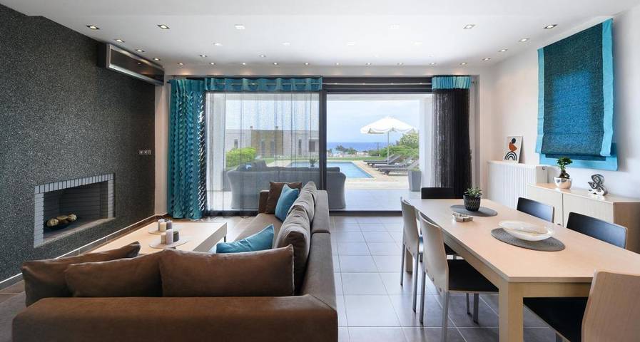 Ferienhaus für 6 Personen, mit Ausblick und Pool sowie Garten