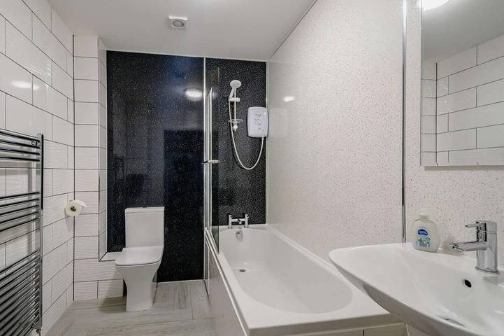 3 Bed in Alexandria in Loch Lomond, West Dunbartonshire
