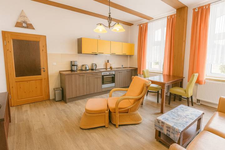 Ferienwohnung für 3 Personen, mit Garten in Prerow