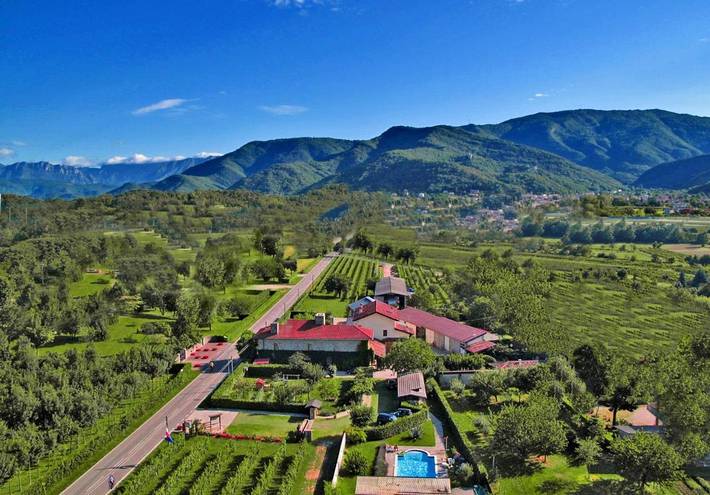 Casa vacanza per 3 persone, con Terrazza e Giardino nonché Piscina e Panorama a Faedis