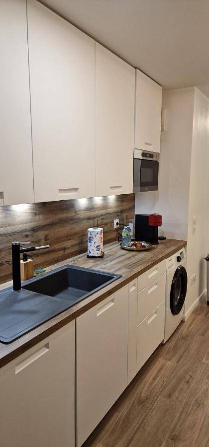 Gîte pour 3 personnes, avec terrasse et vue, animaux acceptés à Lieusaint - 2