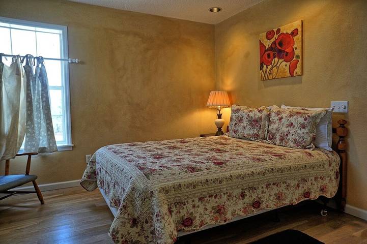 Gîte pour 6 personnes, avec jacuzzi et jardin, animaux acceptés dans Almond (Caroline du Nord) - 2