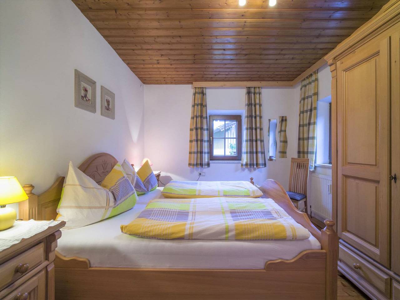 Ganze Wohnung, Wohnung in Fügen nahe Hochzillertal Skigebiet in Tuxer Alpen, Fügen