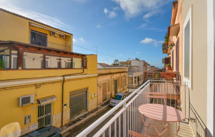 Gîte pour 4 personnes, avec terrasse à Marina di Ragusa - 2