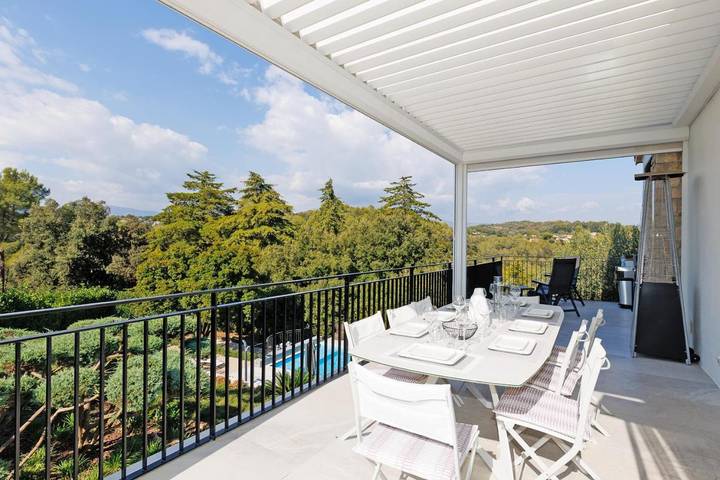 Casa de vacaciones para 10 personas, con terraza además de piscina y jardín, Se admiten mascotas - 1