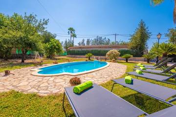 Villa in Inca, Mallorca Inselmitte für 8 
