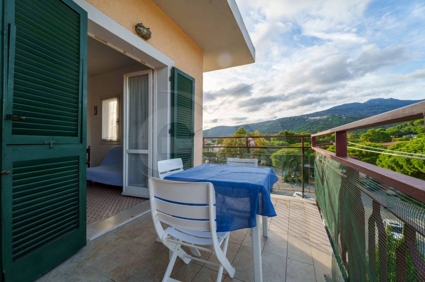 Entire holiday apartment, Casa Silvia Sul Lungomare Di Campo - Silvia Sul Lungomare Di Campo in Spiaggia di Marina di Campo, Marina di Campo