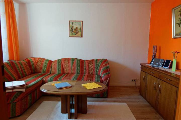 Ferienwohnung für 3 Personen, mit Terrasse und Garten in Lübeck