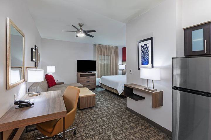 Hotel para 2 personas, con piscina - 1