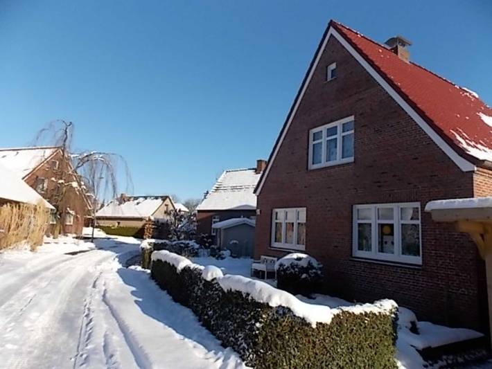 Ferienhaus für 6 Personen, mit Terrasse und Garten, kinderfreundlich in Leer