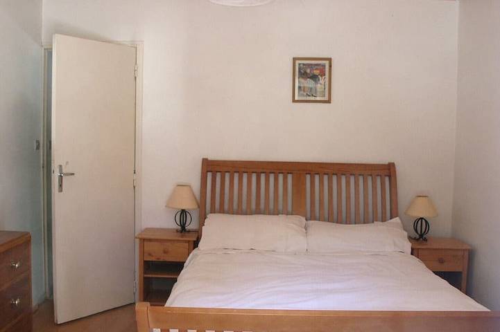 Gîte pour 8 personnes, avec terrasse et jardin à Queyrac - 3