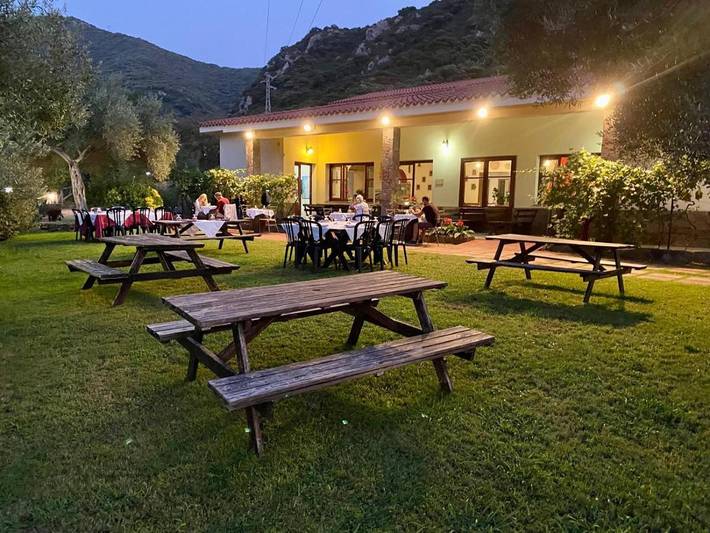 Appartamento per 2 persone, con Terrazza e Giardino nonché Panorama a Fluminimaggiore