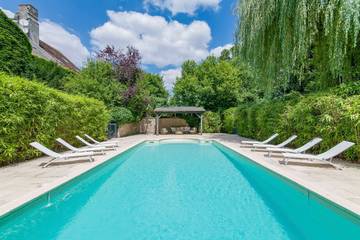 Château pour 16 personnes, avec terrasse et jardin en Bourgogne-Franche-Comté