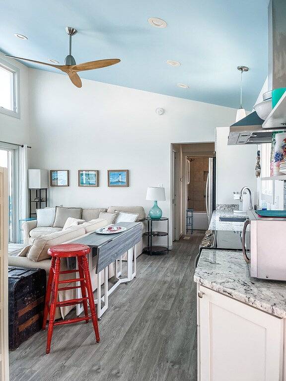 Familien-Cottage am Strand mit endlosem Blick auf die Bucht, Baujahr 2016 in Chesapeake Bay