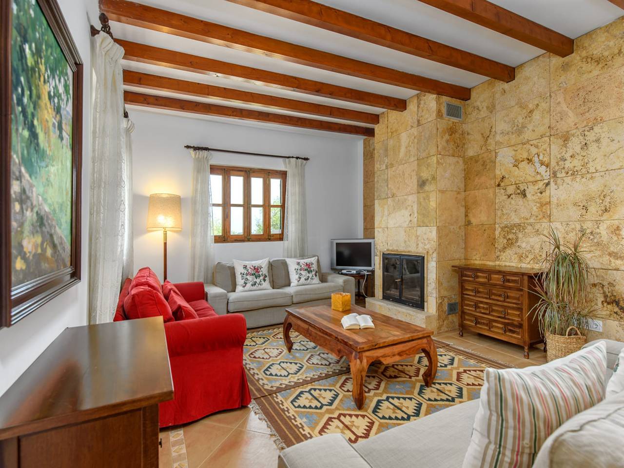 Spacious estate in heart of Mallorca in Petra, Majorca Center