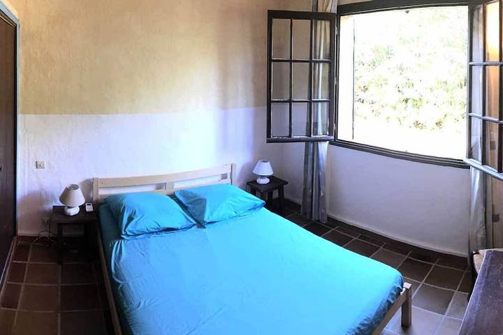 Location de vacances pour 14 personnes, avec terrasse et jardin dans Plage de Lava - 2