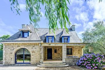 Location de vacances pour 8 personnes, animaux acceptés à Plumergat