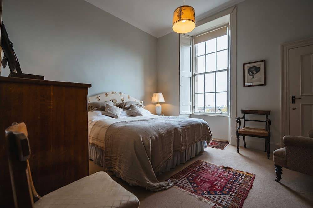 19/ 4 Union Street - sleeps 5 guests  in 3 bedrooms in Edinburgh, Edinburgh and Lothian