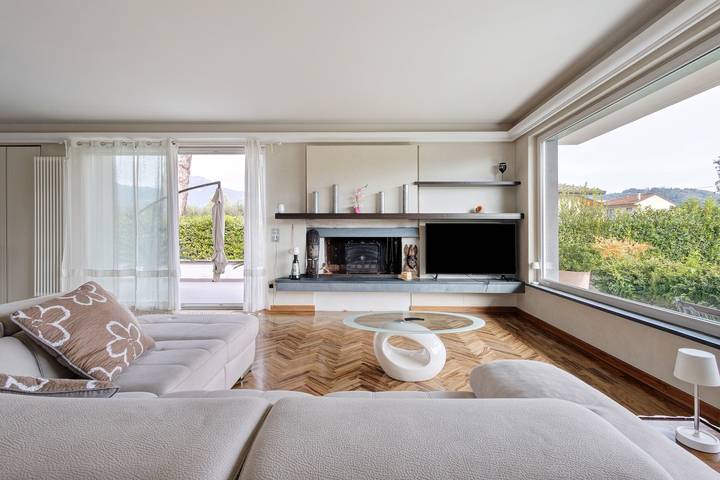 Ferienwohnung für 6 Personen, mit Balkon und Garten in Camaiore