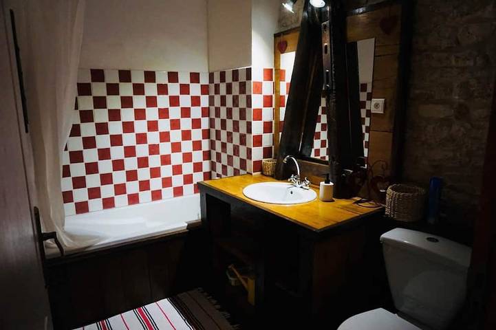 Gîte pour 2 personnes, avec jacuzzi et sauna à Messey-sur-Grosne - 4