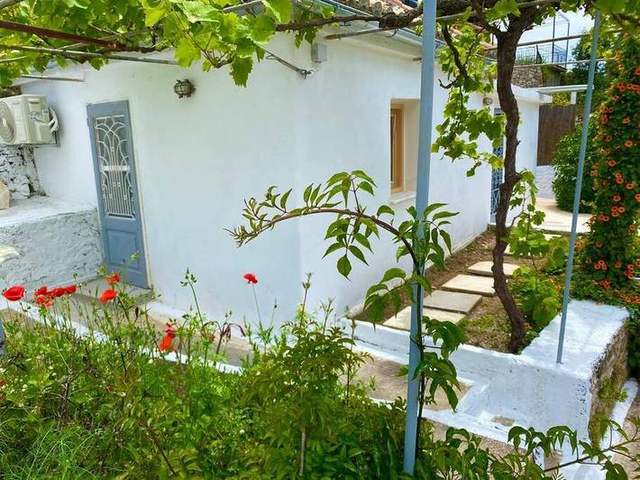 Villa pour 2 personnes, avec vue ainsi que jardin et terrasse à Ithaque - 4
