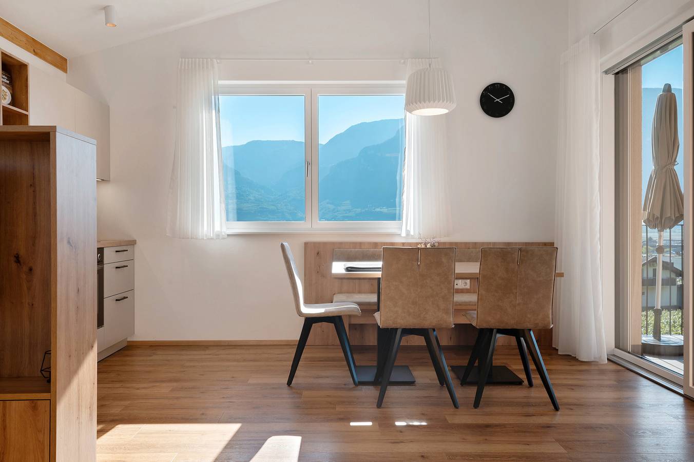 Appartamento intero, Appartamento 'Katherina' con vista sulle montagne, piscina comune e Wi-Fi in Termeno sulla Strada del Vino, Alpi della Val di Non