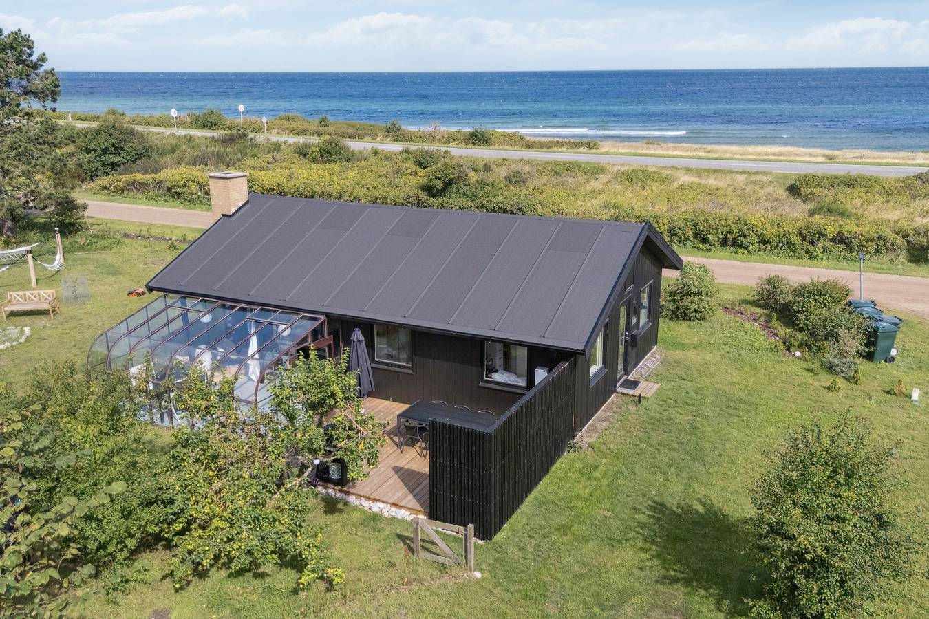 Renoviertes Ferienhaus, Meerblick, 50 m Strand in Overby Lyng, Sjællands Odde