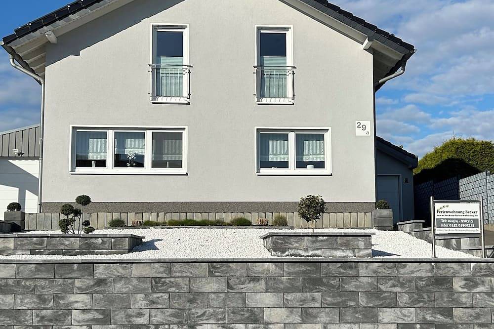 Ganze Wohnung, Hochwertige 4 Sterne  Ferienwohnung am Rande des Nationalpark Eifel in Schmidt, Nideggen
