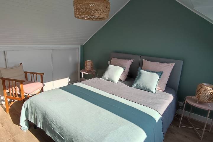 Location de vacances pour 6 personnes, avec terrasse et jardin dans Plage Du Pouldu Santec - 2