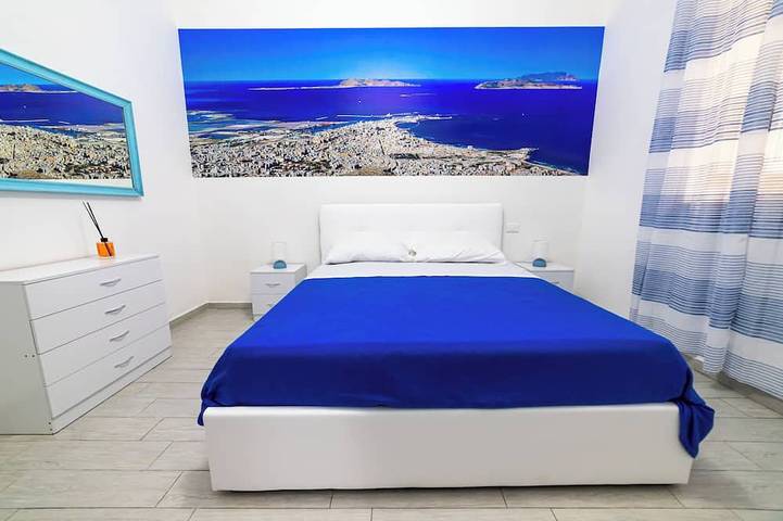 Ganze Wohnung, \"The door between the two seas\" 50m from the beach in Trapani, Trapani Provinz