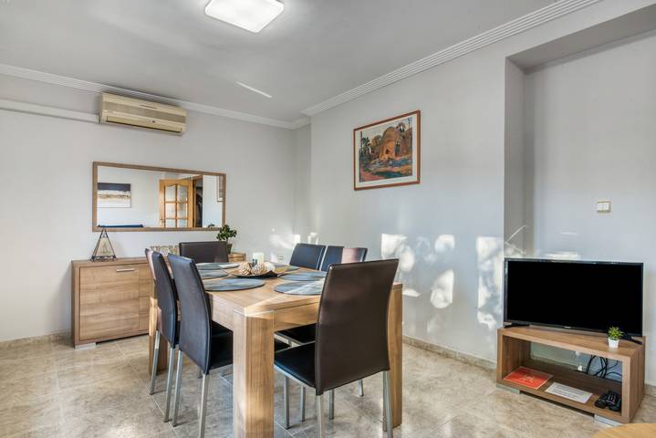 Entire apartment, Apartment 'Catere Estancia Bocairent' with Private Terrace, Wi-Fi and Air Conditioning in Bocairent, Valencia Province