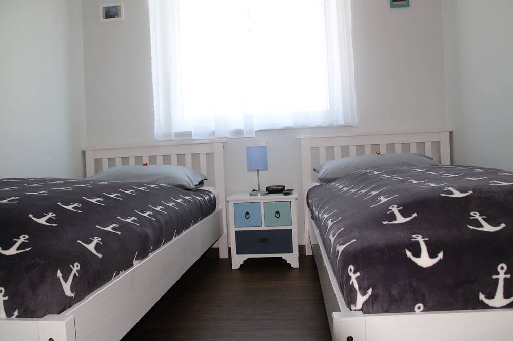 Luxushaus, Kamin, Whirpool, Sauna, Spielzimmer, Strandkorb, Garten, 8 Erw & Baby in Burhave, Butjadingen