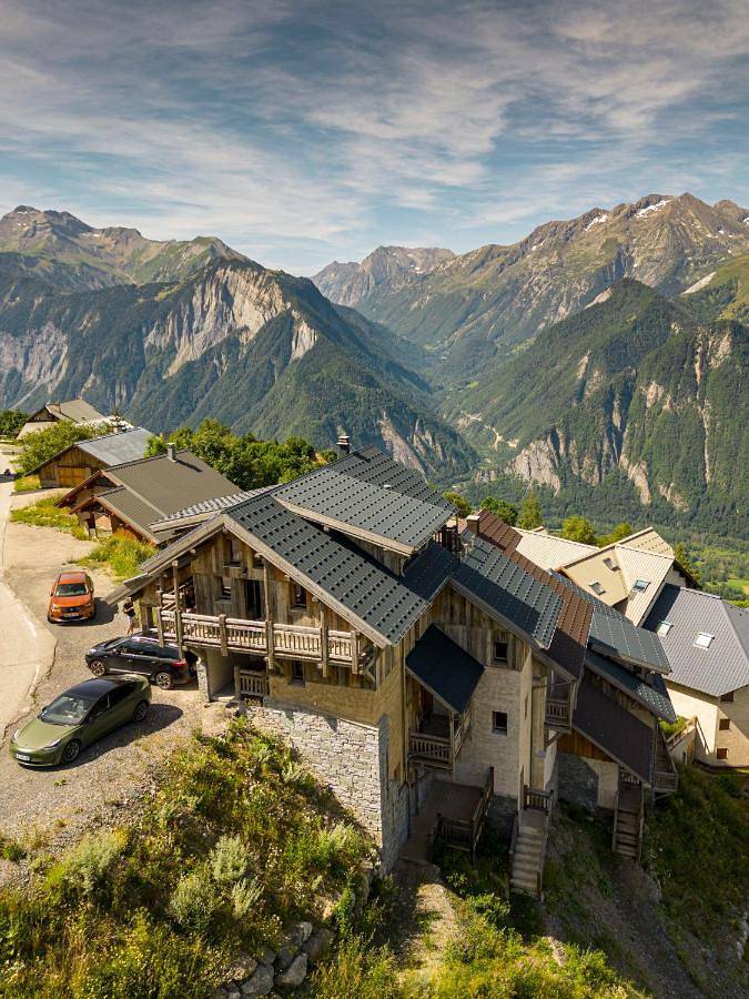 Chalet pour 14 personnes, avec jacuzzi ainsi que sauna et jardin à Villard-Reculas