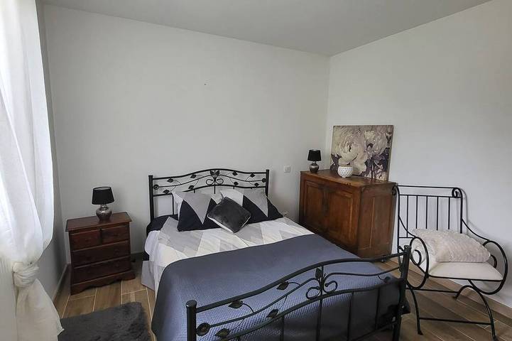 Location de vacances pour 2 personnes, avec Jardin à Plonéour-Lanvern - 2