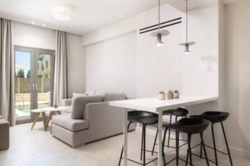 Glamping voor 4 Personen in Dassia, Corfu, Afbeelding 2
