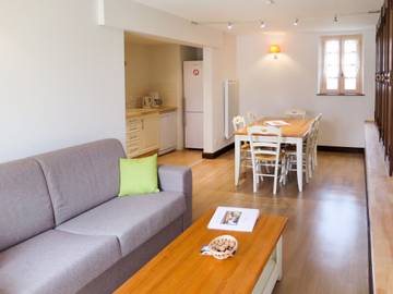 Apartment for 8 People in Saint-Vincent-de-Cosse, Périgord Noir, Photo 3