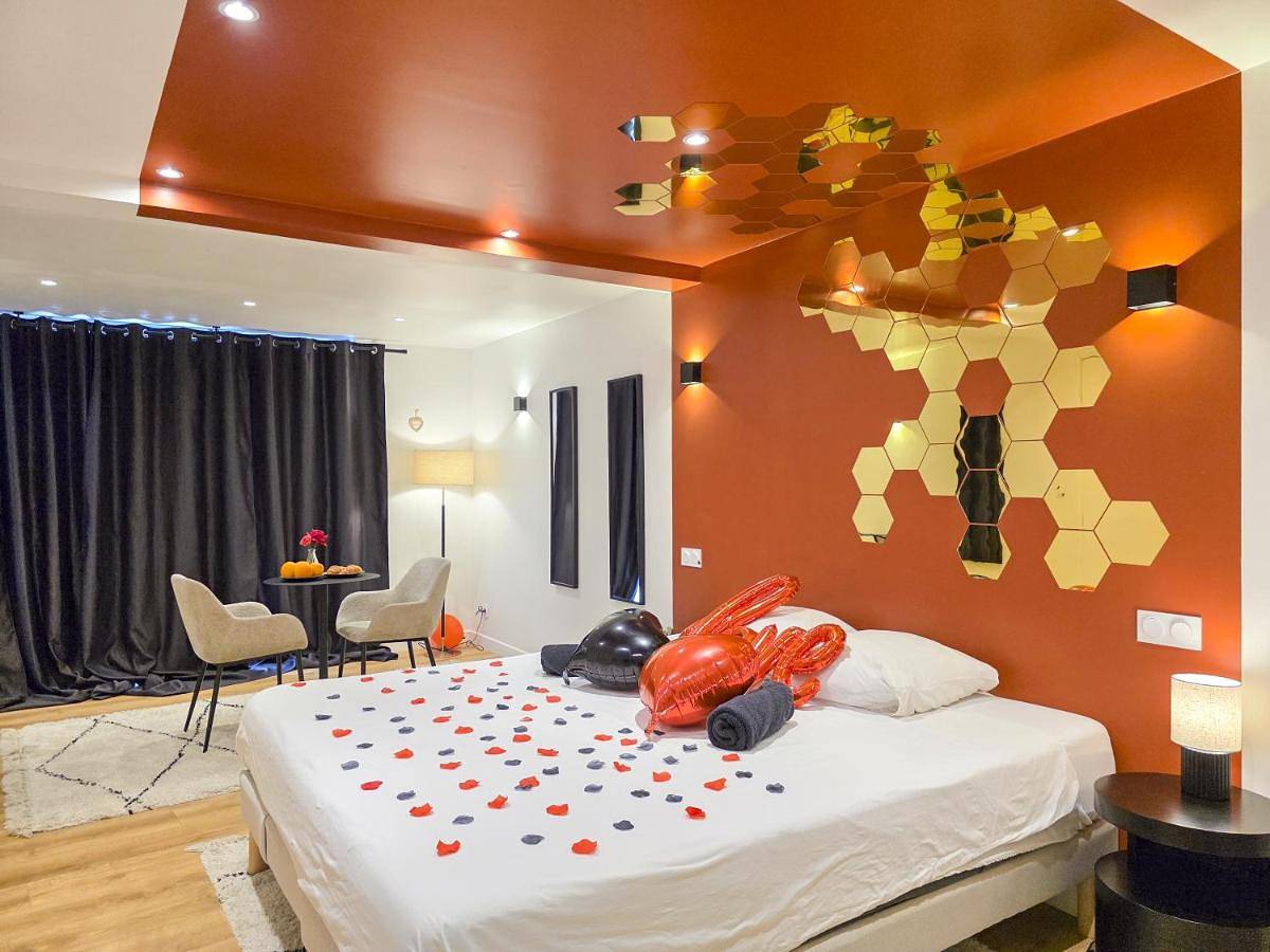 Appartement entier, One-Bedroom Apartment in Saint-Brieuc, Côte de Goëlo