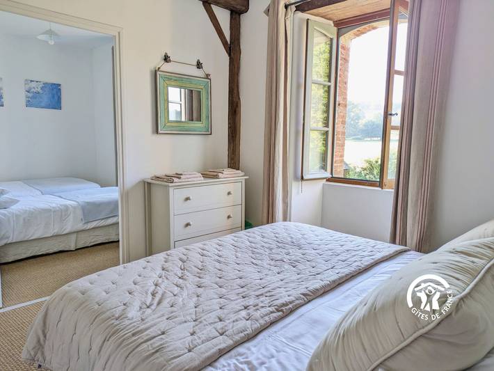 Gîte pour 14 personnes, avec balcon dans Mayenne - 3