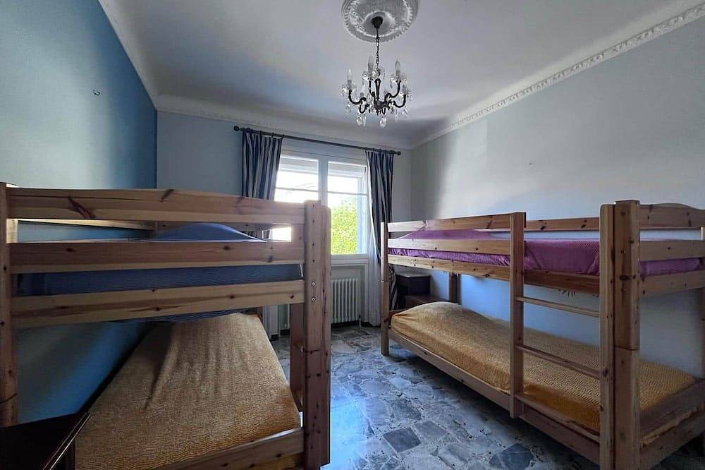 La Bastide des Gayants : garden, swimming pool, wifi in Le Luc, Draguignan region