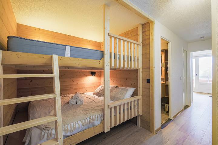 Ganze Wohnung, Ferienwohnung für 6 Personen mit Sauna in Huez, Nationalpark Écrins