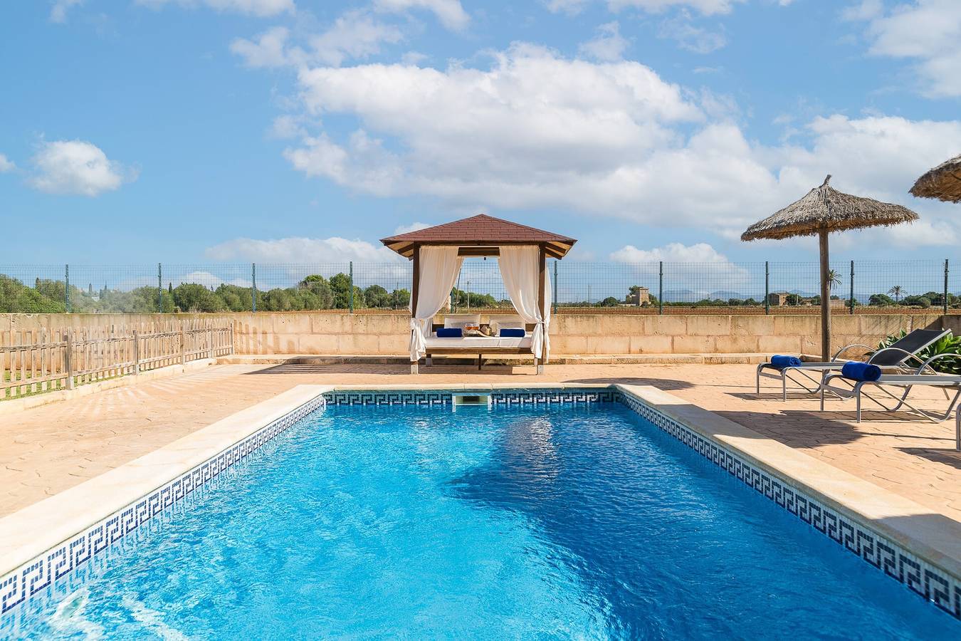Casa de vacaciones "Son Sea" con vistas a la montaña, piscina y Wi-Fi in Campos, Mallorca Sur