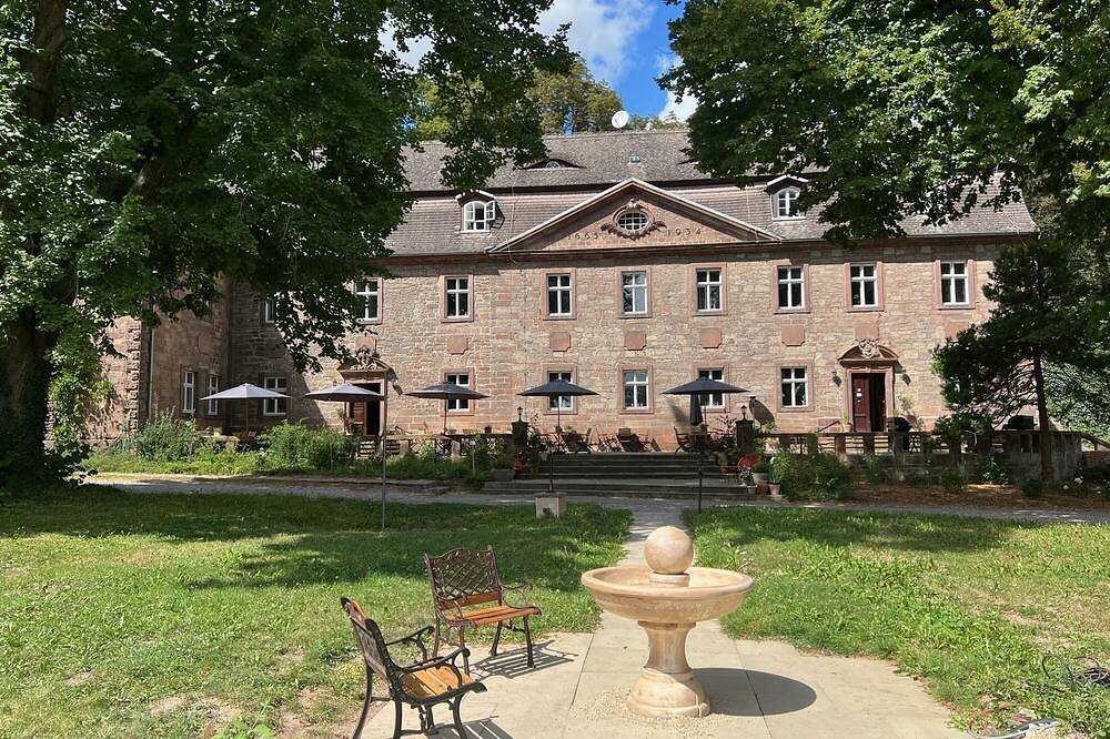 Ganze Wohnung, Ferienwohnung/App. für 2 Gäste mit 54m² in Vitzenburg Ot Zingst in Querfurt, Saale-Unstrut