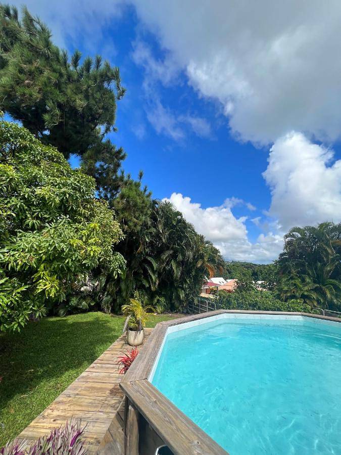 Chalet para 10 personas, con terraza y piscina - 1