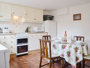 Cottage for 3 People in Rock (Worcestershire), Worcestershire, Photo 3