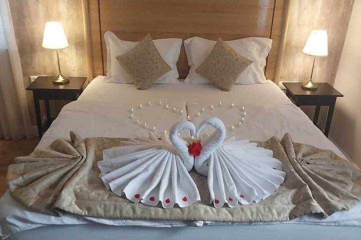 Amazing 1-bedroom hotel with Ac in enchanting Plitvička Jezera in Smoljanac, Plitvicer Seen