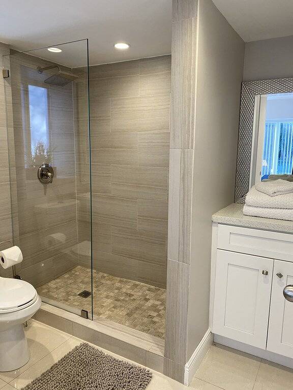 Ganze Wohnung, Monat zu Monat Luxus-Vermietung - 3 Minuten zu Fuß zum Strand in Pompano Beach, Broward County